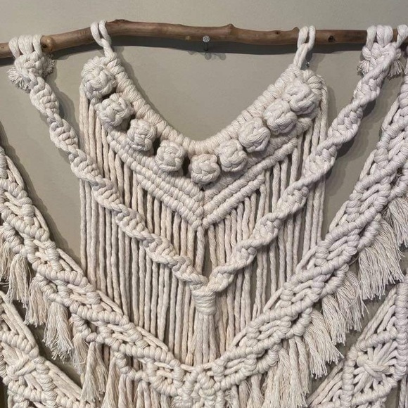 Huge macrame wall hanging art piece - Picture 3 of 5